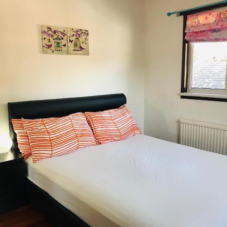 Spacious House 15Min To Canary Wharf/O2/Excel/Central London Exterior photo